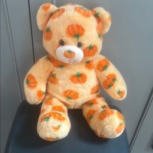 2012 Pumpkin build a bear Teddy Bear retired